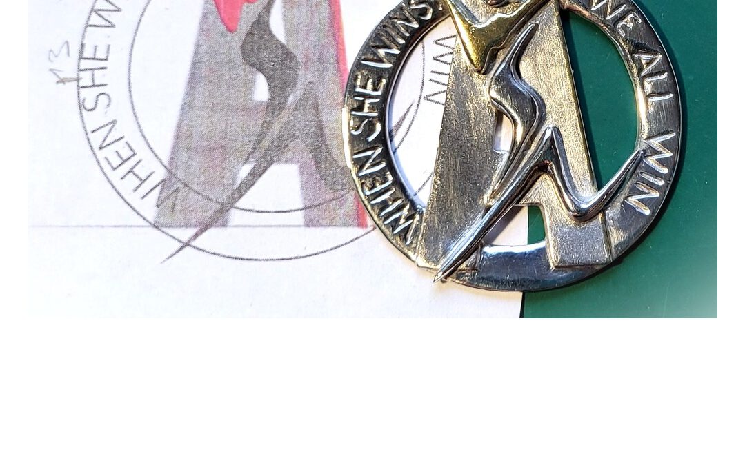Ganz ohne Auftrag: Wie das AWSN-Logo zum Anhänger wurde